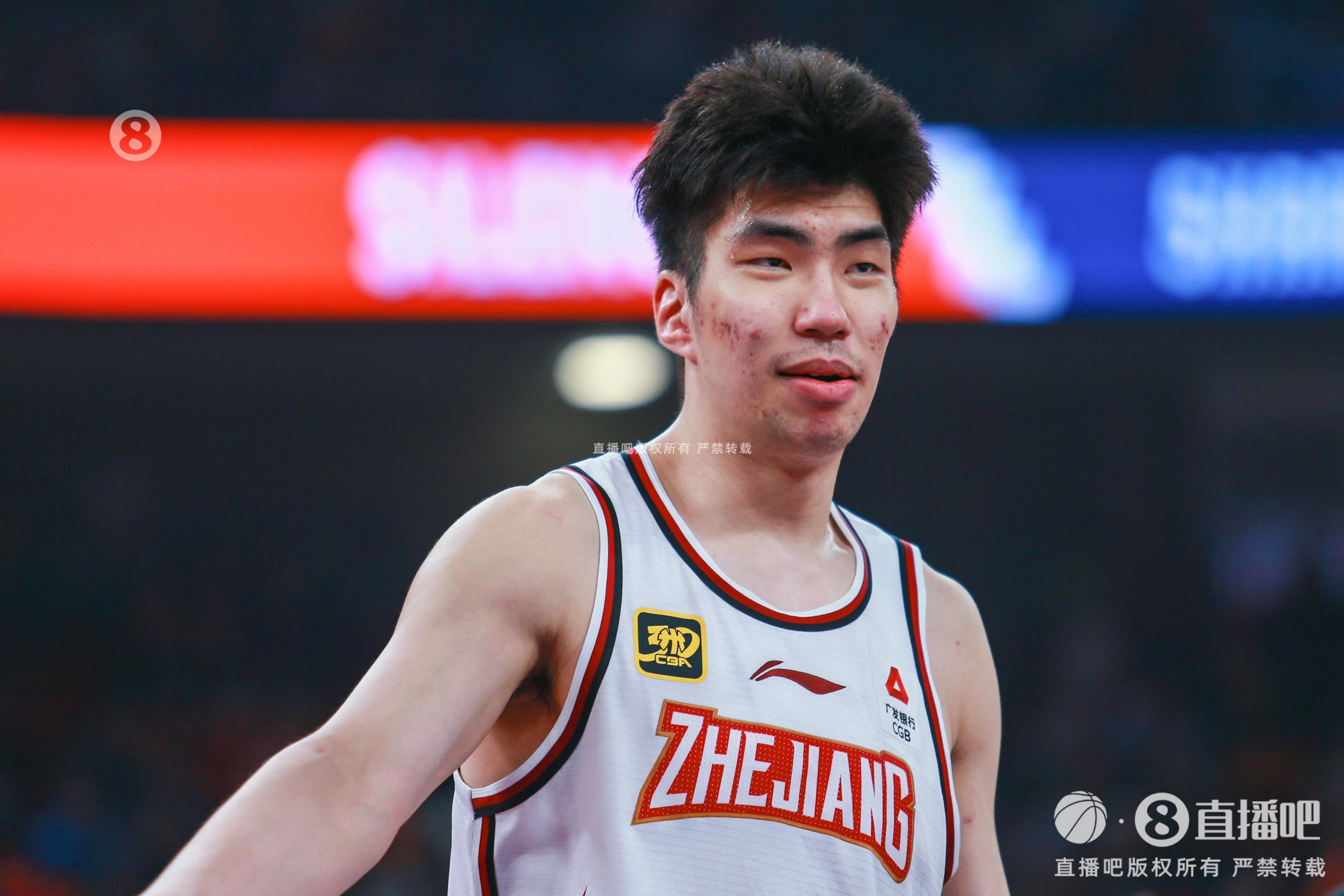 效率極高！余嘉豪8中8貢獻(xiàn)20分7板 罰球5中4